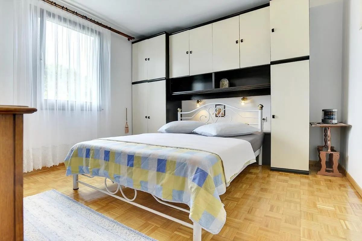 Holiday Home Silvana Pula Croatia