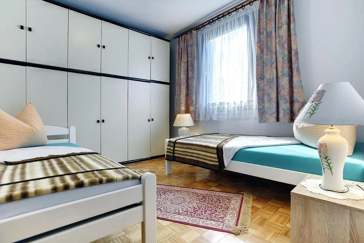 Holiday Home Silvana Pula