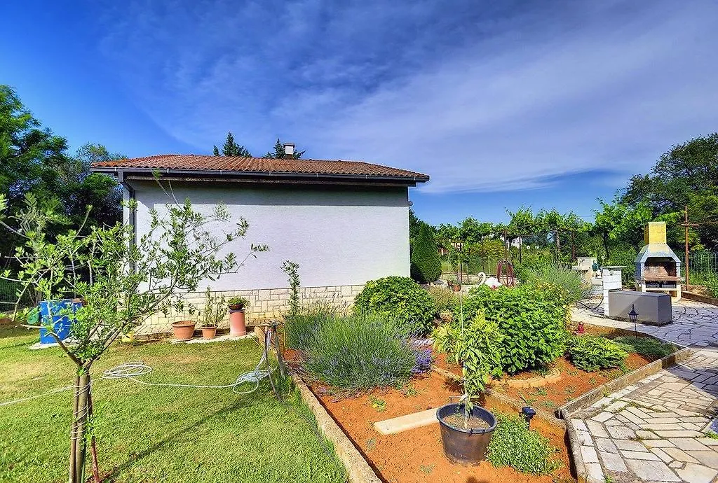 Holiday Home Silvana Pula 0*,  Croatia